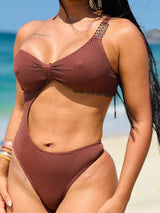 Maiô Evelyn