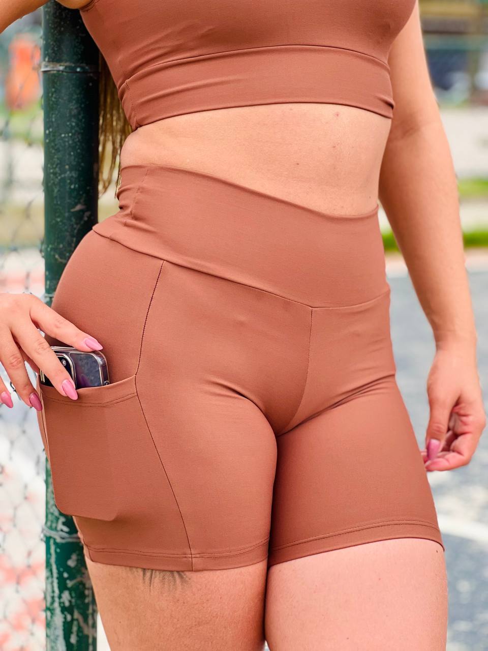 Conjunto Bermuda Marrom Vibrante + Top Lua